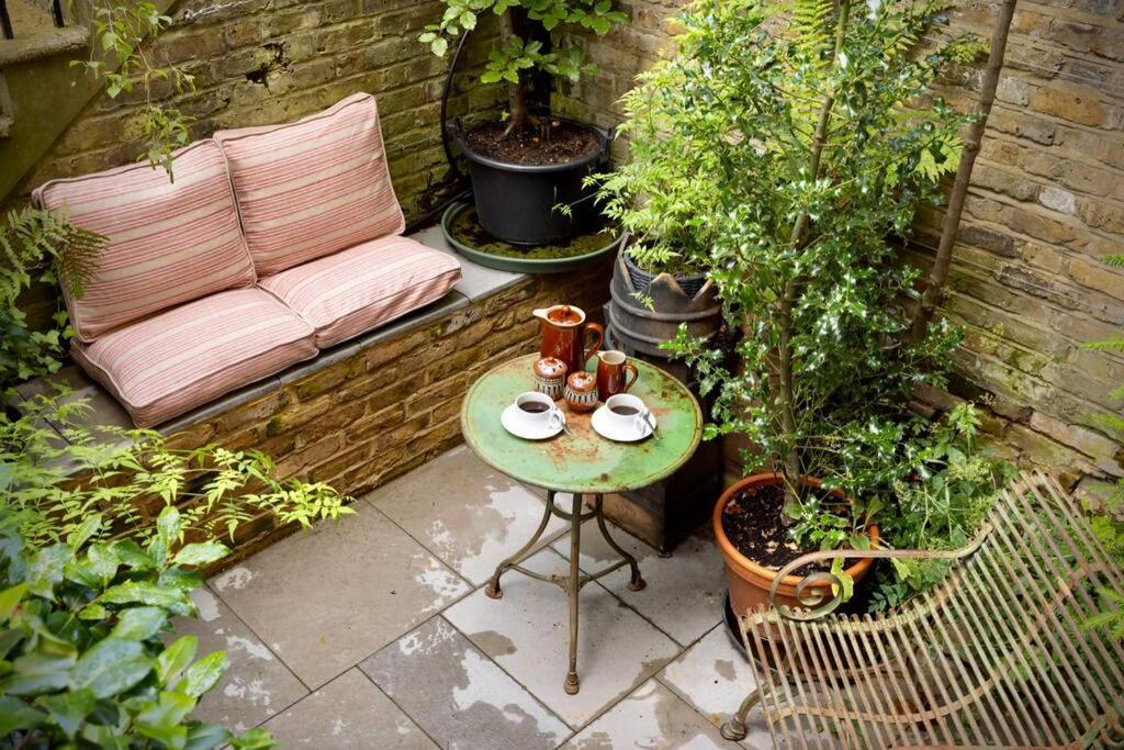 Kings Cross, Self-Contained House & Private Garden Villa Londra Dış mekan fotoğraf