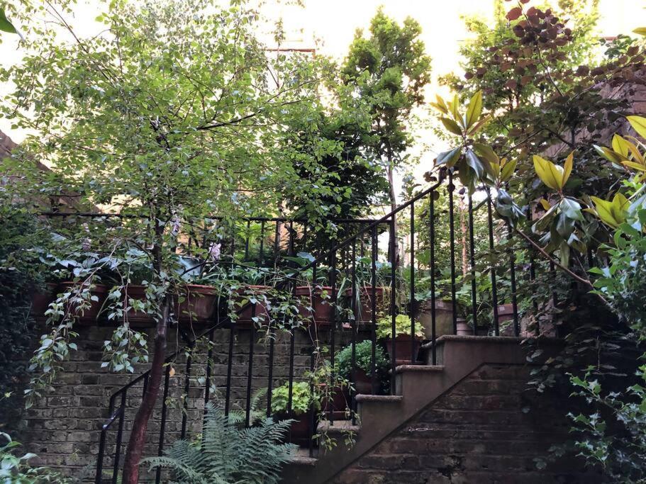 Kings Cross, Self-Contained House & Private Garden Villa Londra Dış mekan fotoğraf
