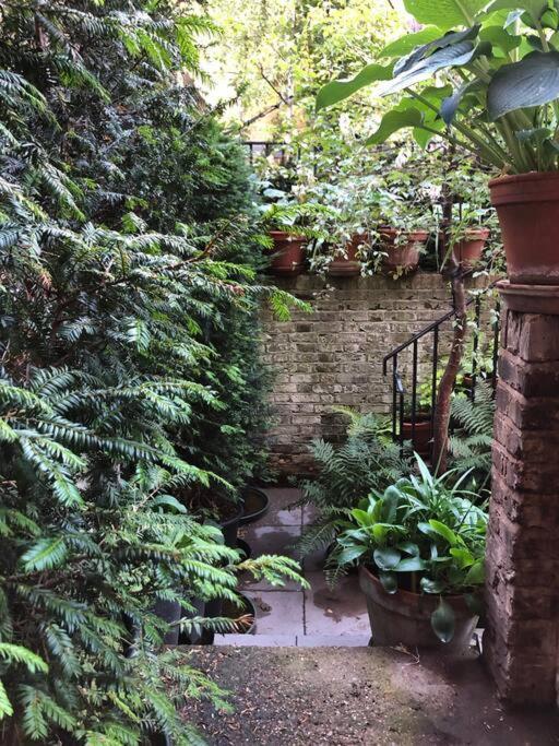Kings Cross, Self-Contained House & Private Garden Villa Londra Dış mekan fotoğraf